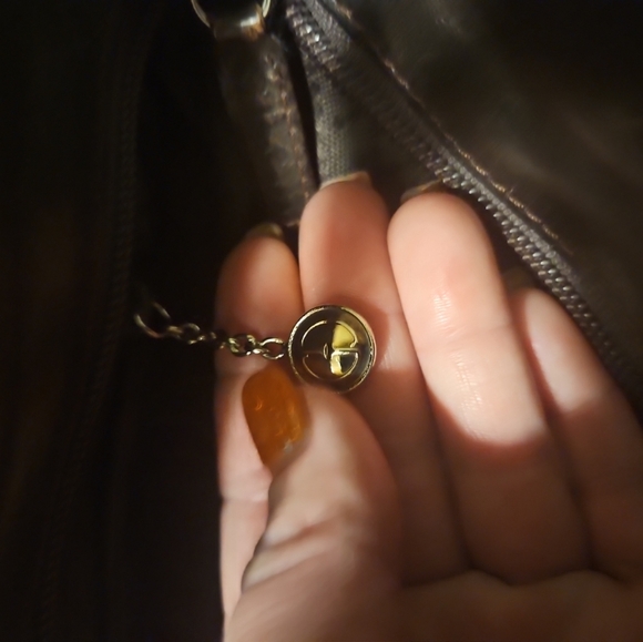 Authentic vintage gucci smaller tote purse - Picture 7 of 11